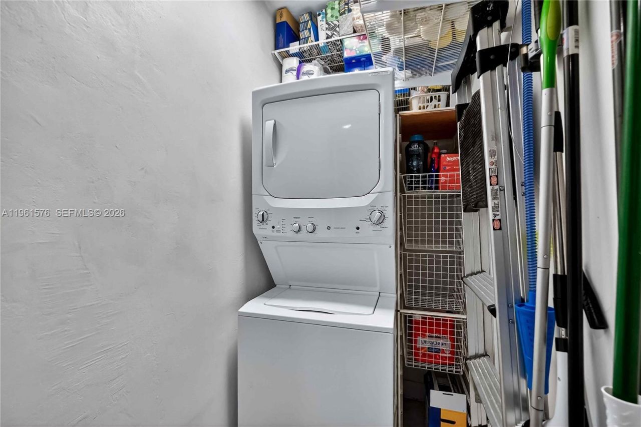 3719 Sheridan Ave, Miami Beach, FL 33140 Photo