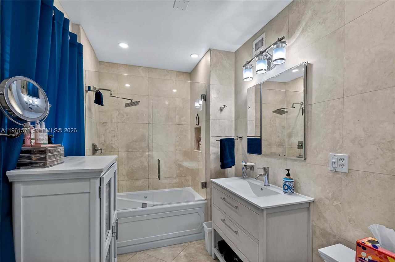 3719 Sheridan Ave, Miami Beach, FL 33140 Photo