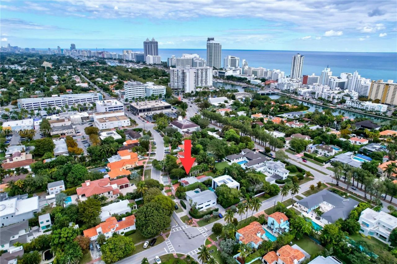 3719 Sheridan Ave, Miami Beach, FL 33140 Photo