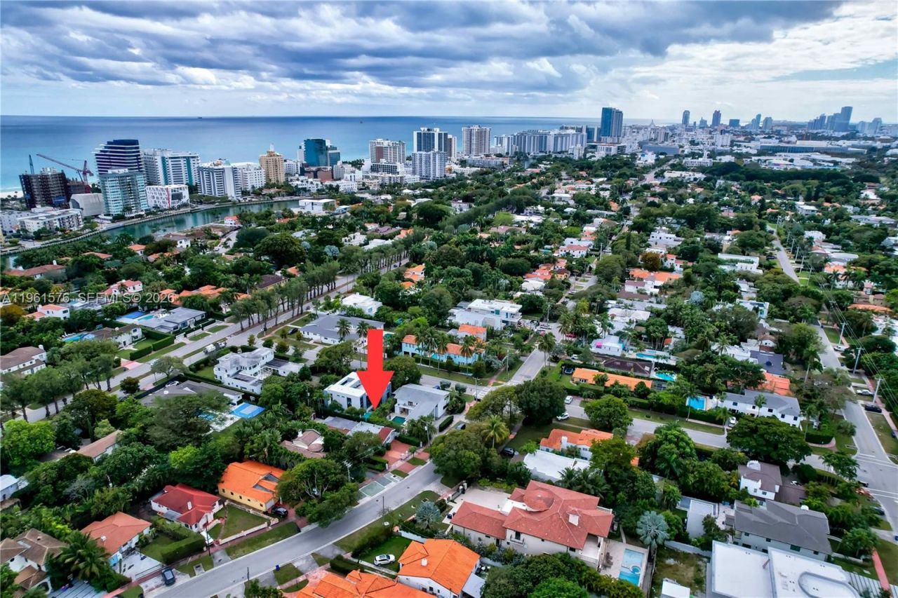 3719 Sheridan Ave, Miami Beach, FL 33140 Photo