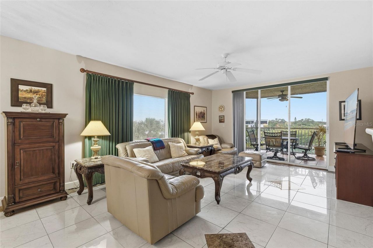 426 Bouchelle Drive, Unit 301, New Smyrna Beach, FL 32169 Photo