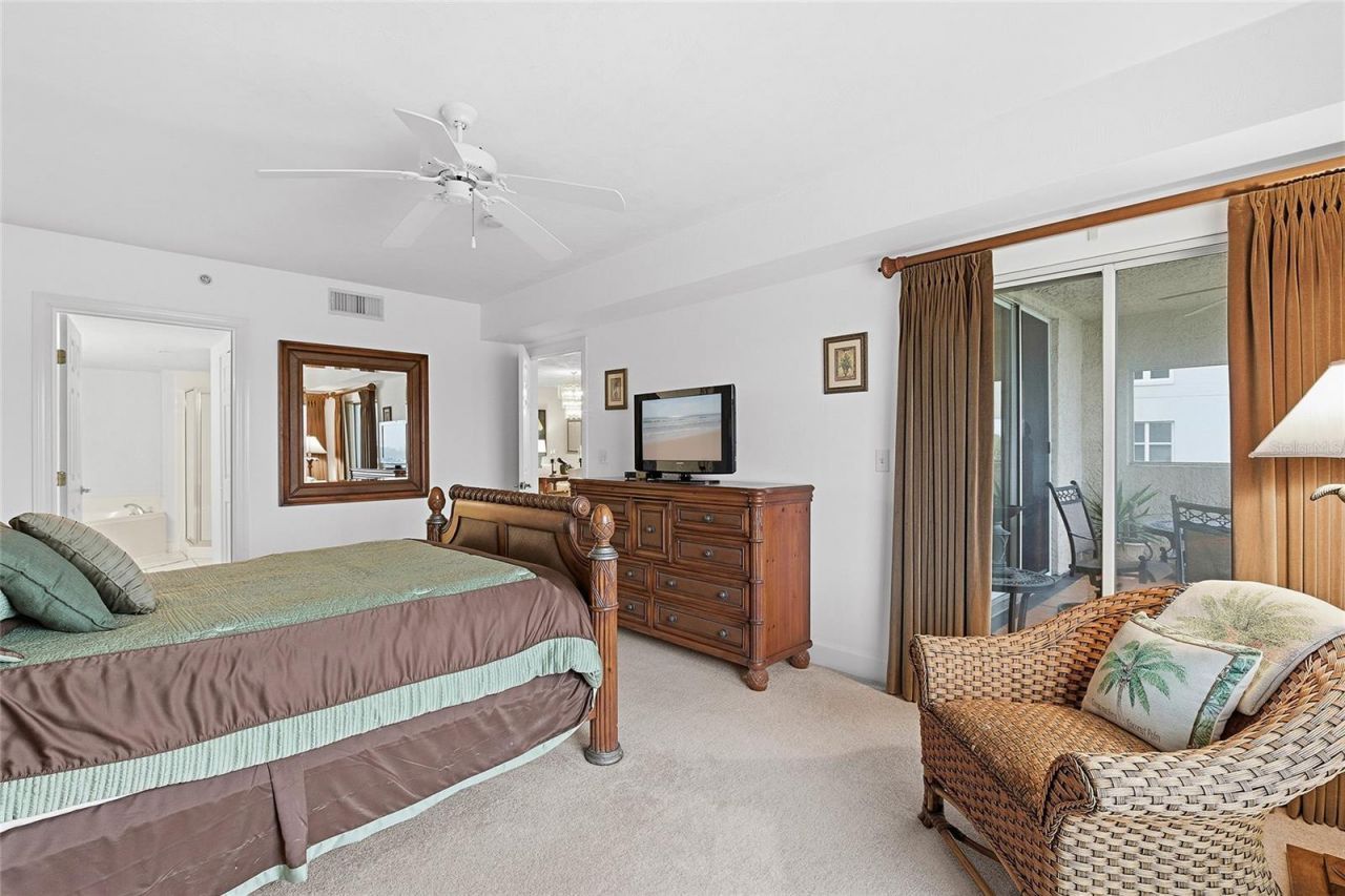 426 Bouchelle Drive, Unit 301, New Smyrna Beach, FL 32169 Photo