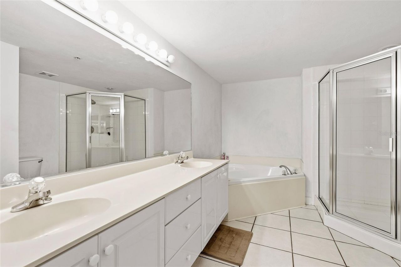 426 Bouchelle Drive, Unit 301, New Smyrna Beach, FL 32169 Photo