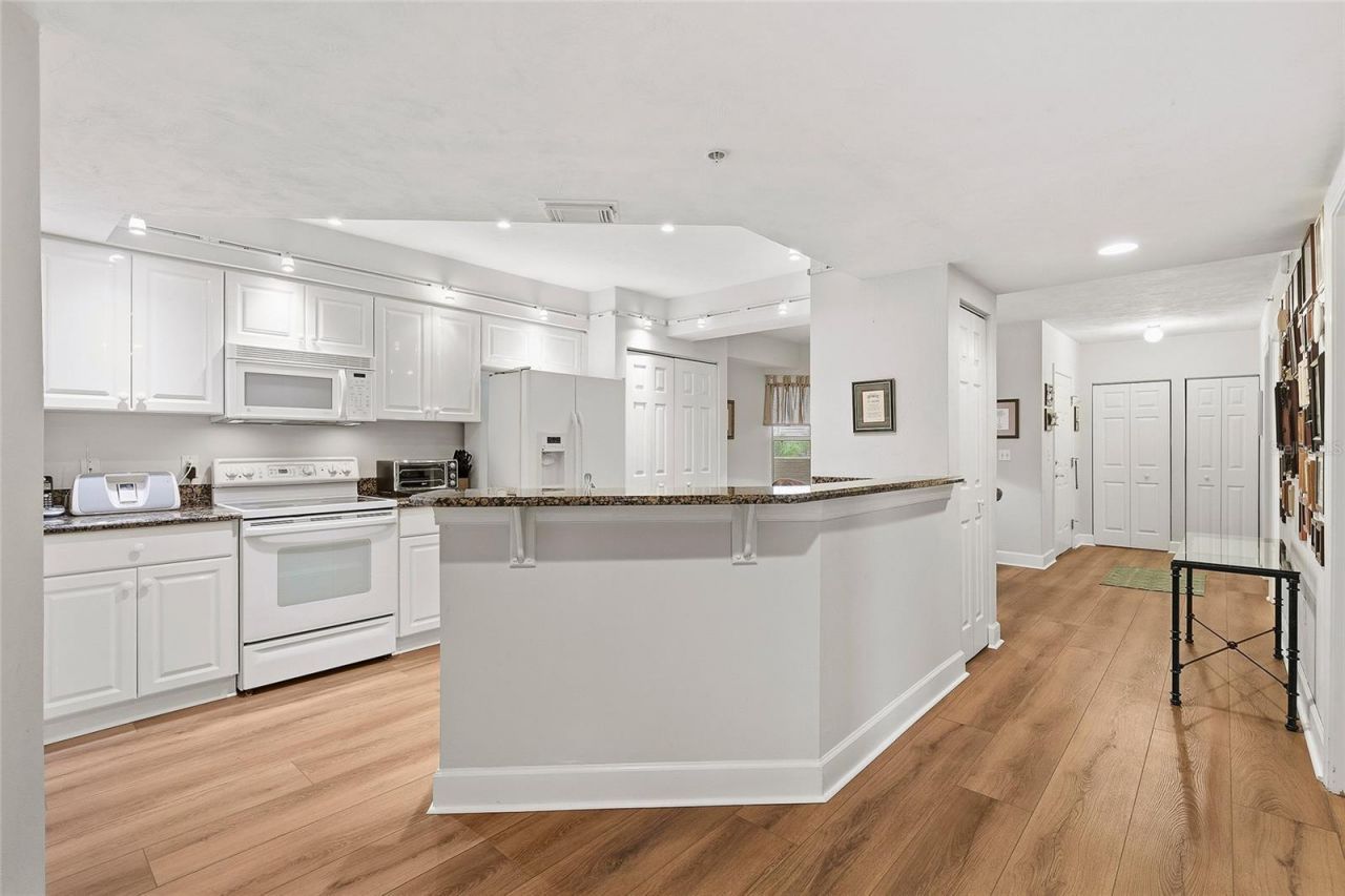 426 Bouchelle Drive, Unit 301, New Smyrna Beach, FL 32169 Photo