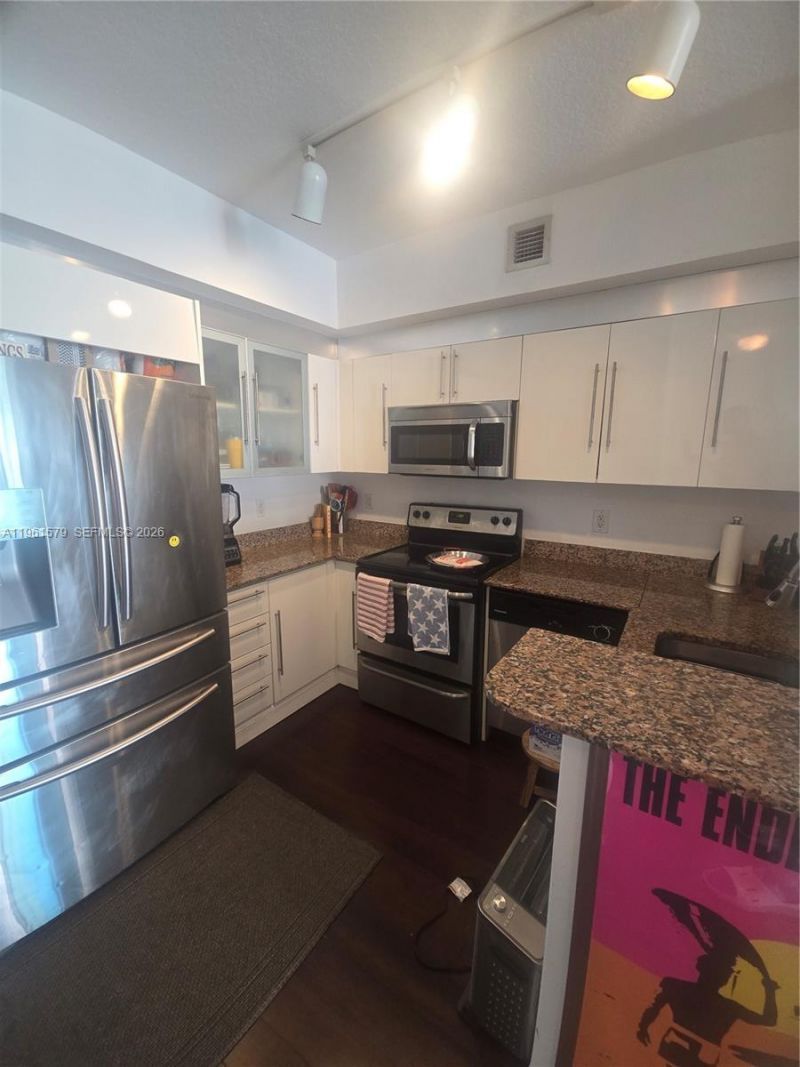 335 S Biscayne Blvd, Unit 3400, Miami, FL 33131 Photo