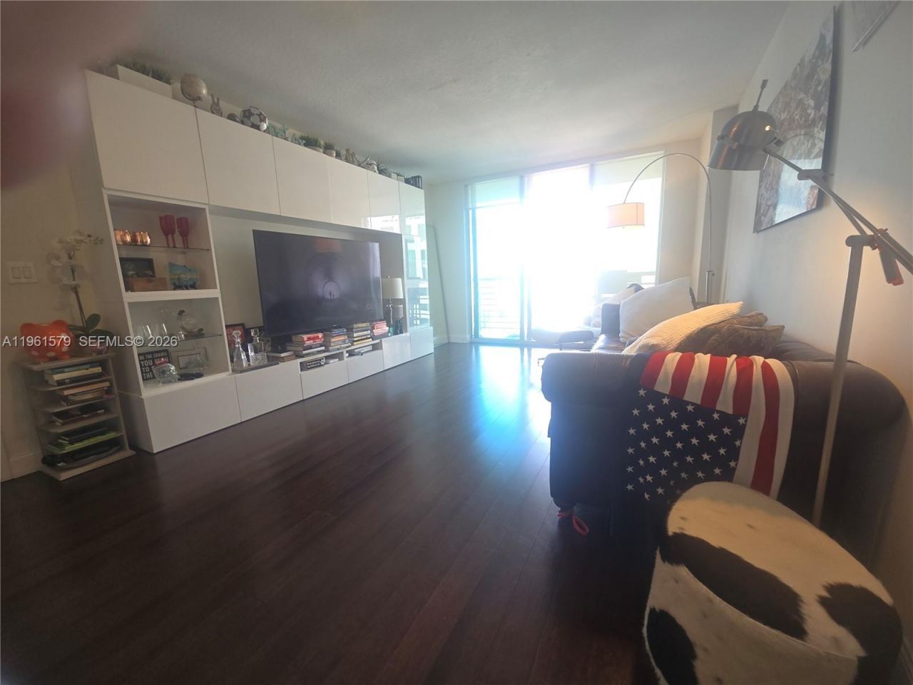 335 S Biscayne Blvd, Unit 3400, Miami, FL 33131 Photo