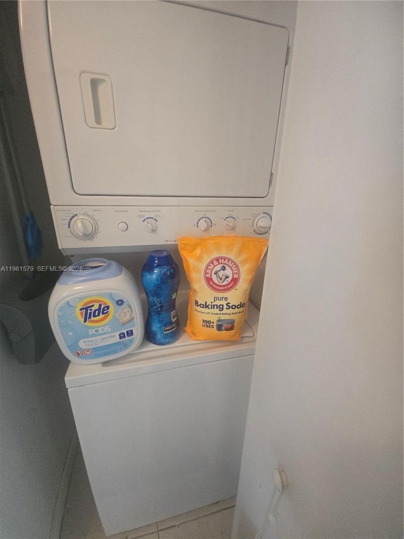 335 S Biscayne Blvd, Unit 3400, Miami, FL 33131 Photo