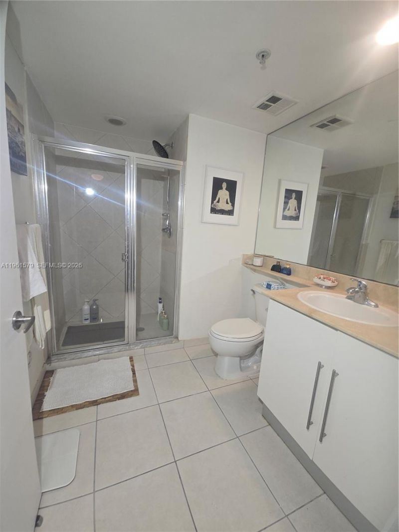 335 S Biscayne Blvd, Unit 3400, Miami, FL 33131 Photo