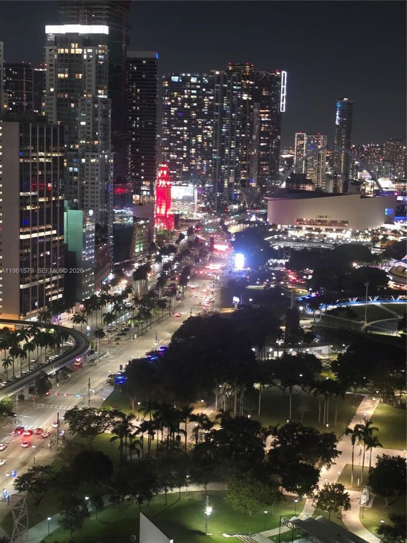 335 S Biscayne Blvd, Unit 3400, Miami, FL 33131 Photo