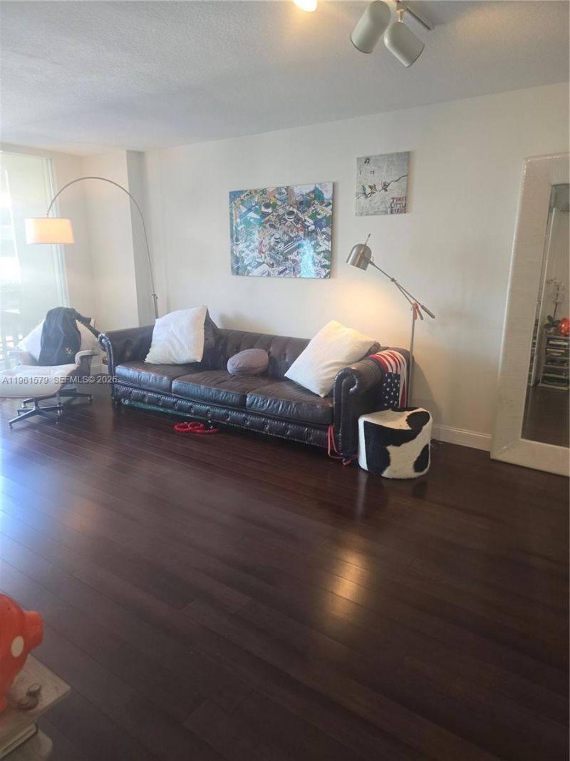 335 S Biscayne Blvd, Unit 3400, Miami, FL 33131 Photo