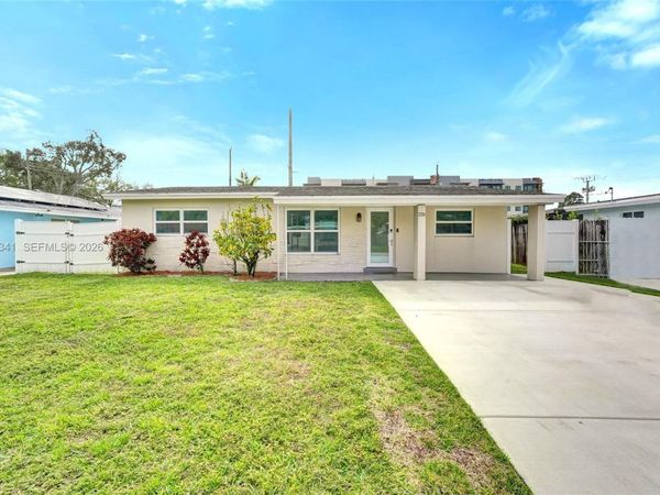 2724 SW 47th St, Dania Beach, FL 33312