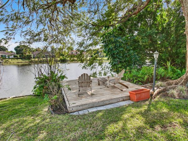 2036 Amesbury Circle, Wellington, FL 33414