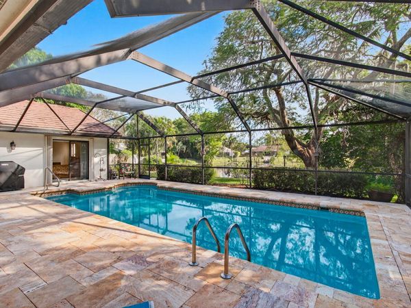 2036 Amesbury Circle, Wellington, FL 33414