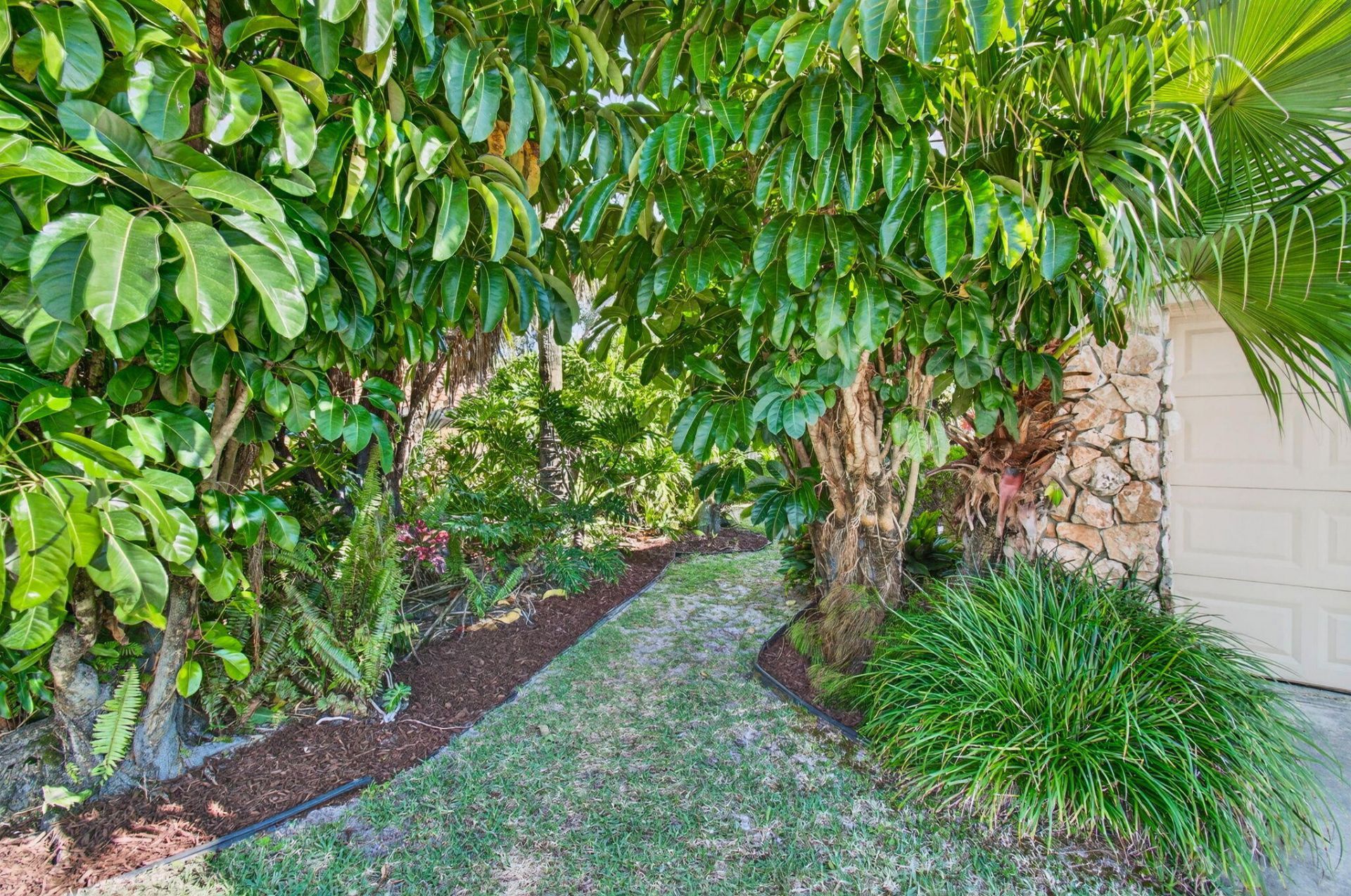 2036 Amesbury Circle, Wellington, FL 33414 Photo