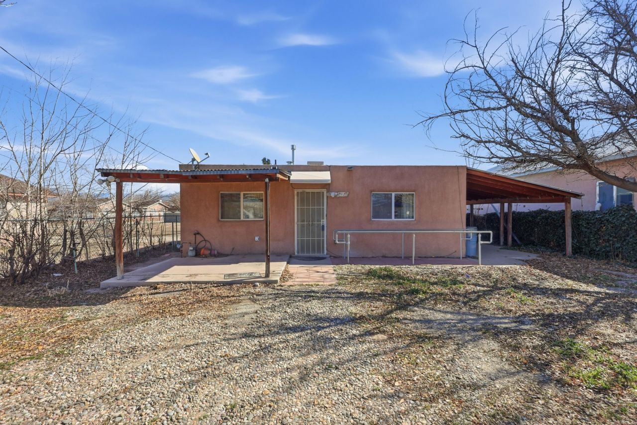 2428 William Street Se, Albuquerque, NM 87102 Main Photo