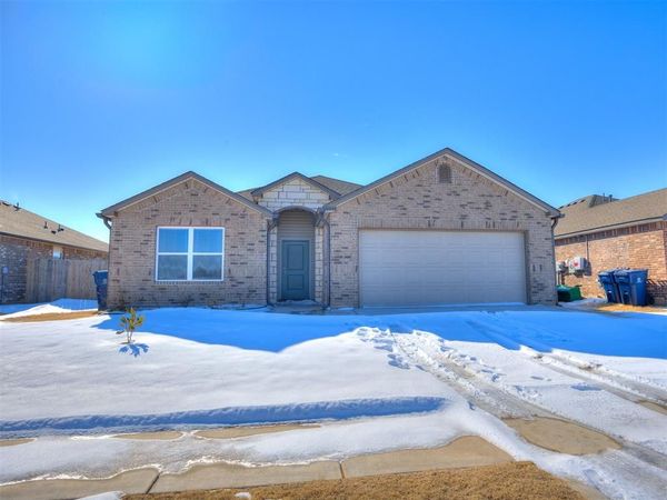 10044 SW 40th Street, Mustang, OK 73064