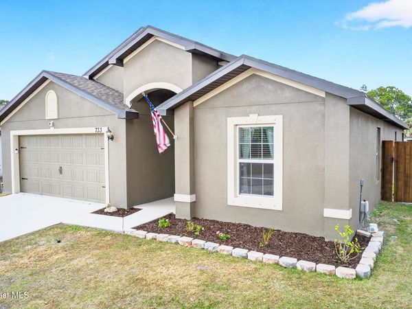 733 Walmsley Street SW, Palm Bay, FL 32908
