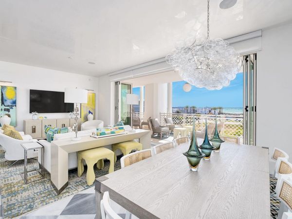 27 Admiralty Row, Unit 302, Alys Beach, FL 32461