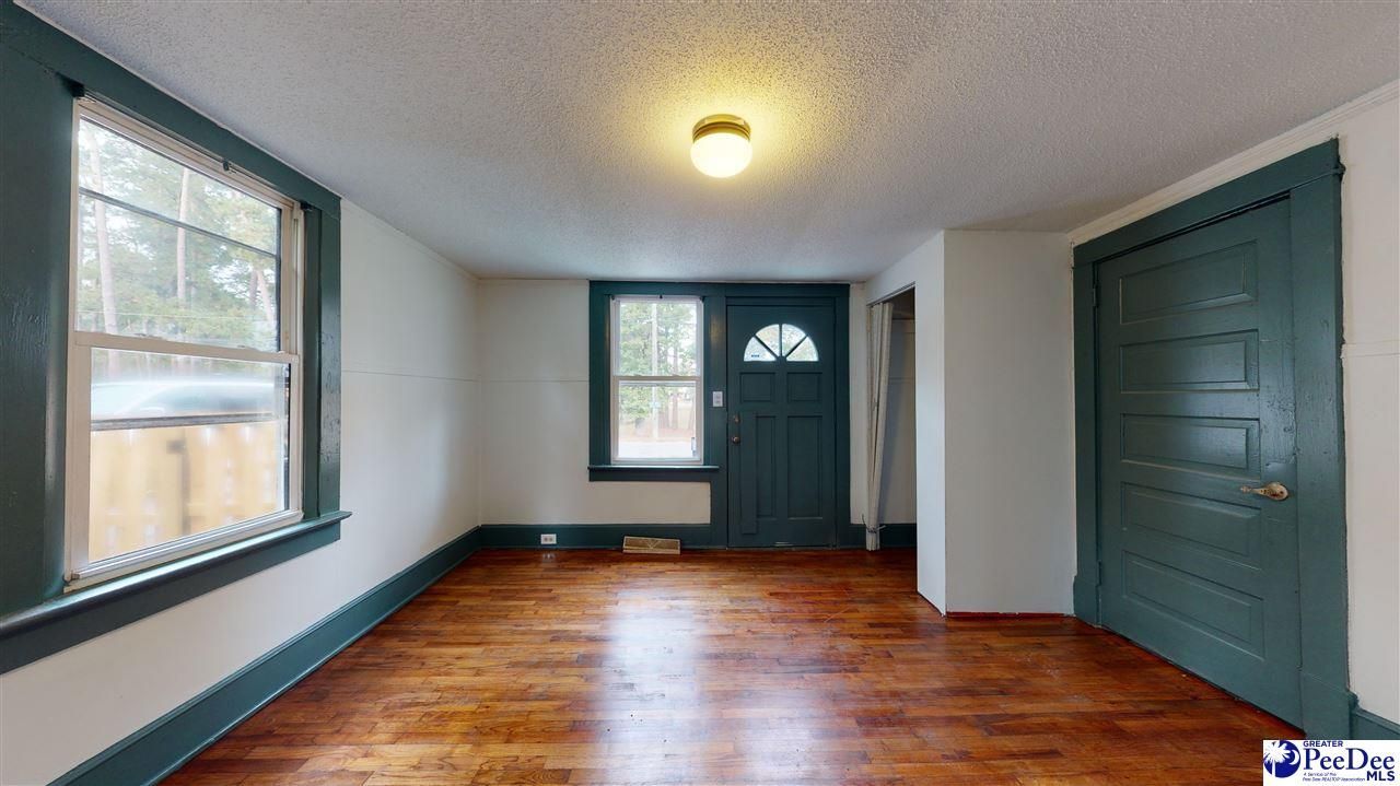 3801 Lamar Street Photo 11