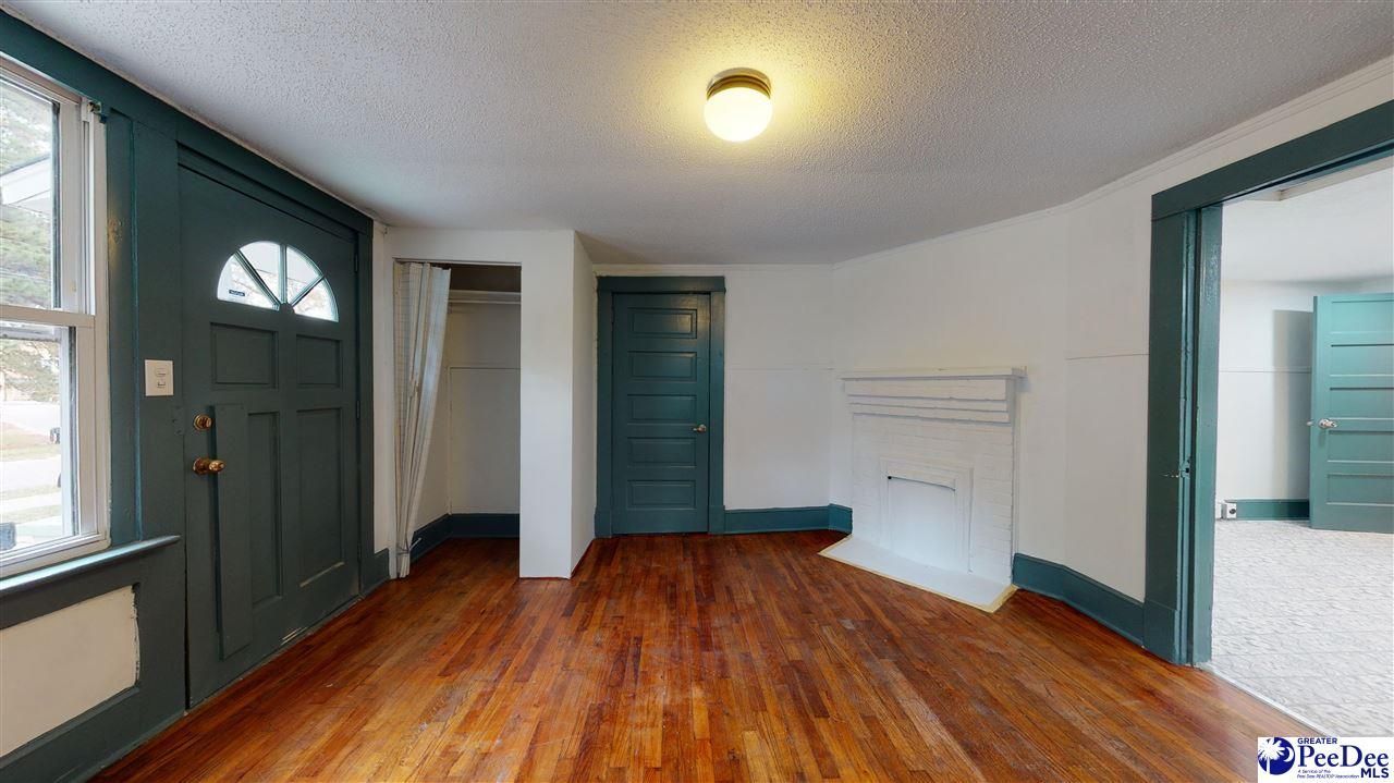 3801 Lamar Street Photo 8