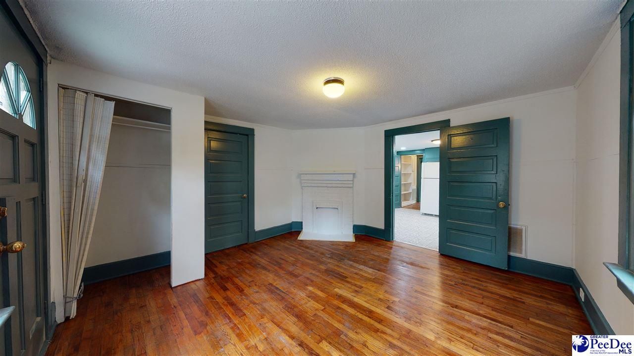 3801 Lamar Street Photo 9