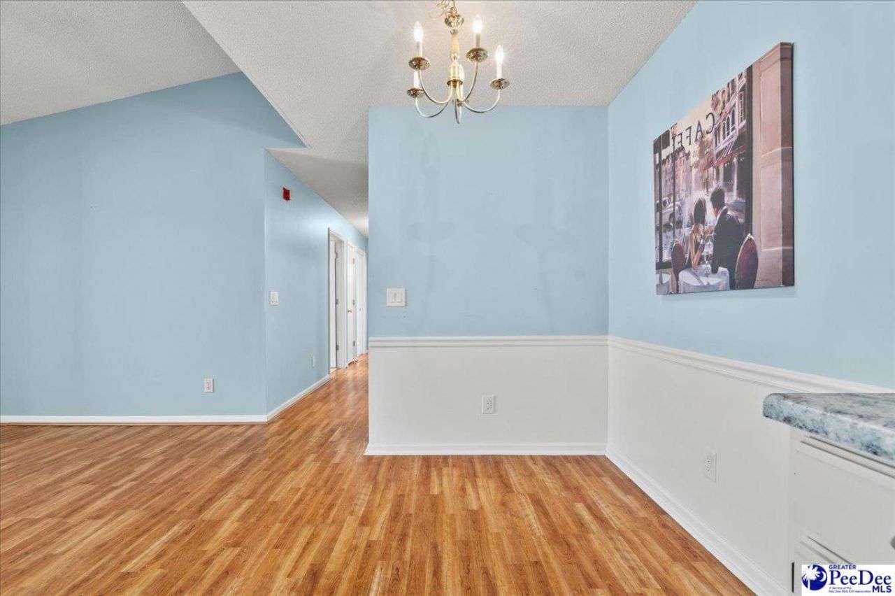 1126 Third Loop E Photo 12
