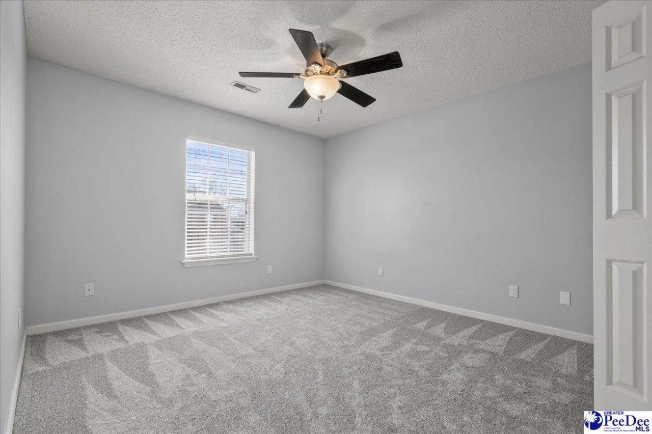 1126 Third Loop E Photo 19
