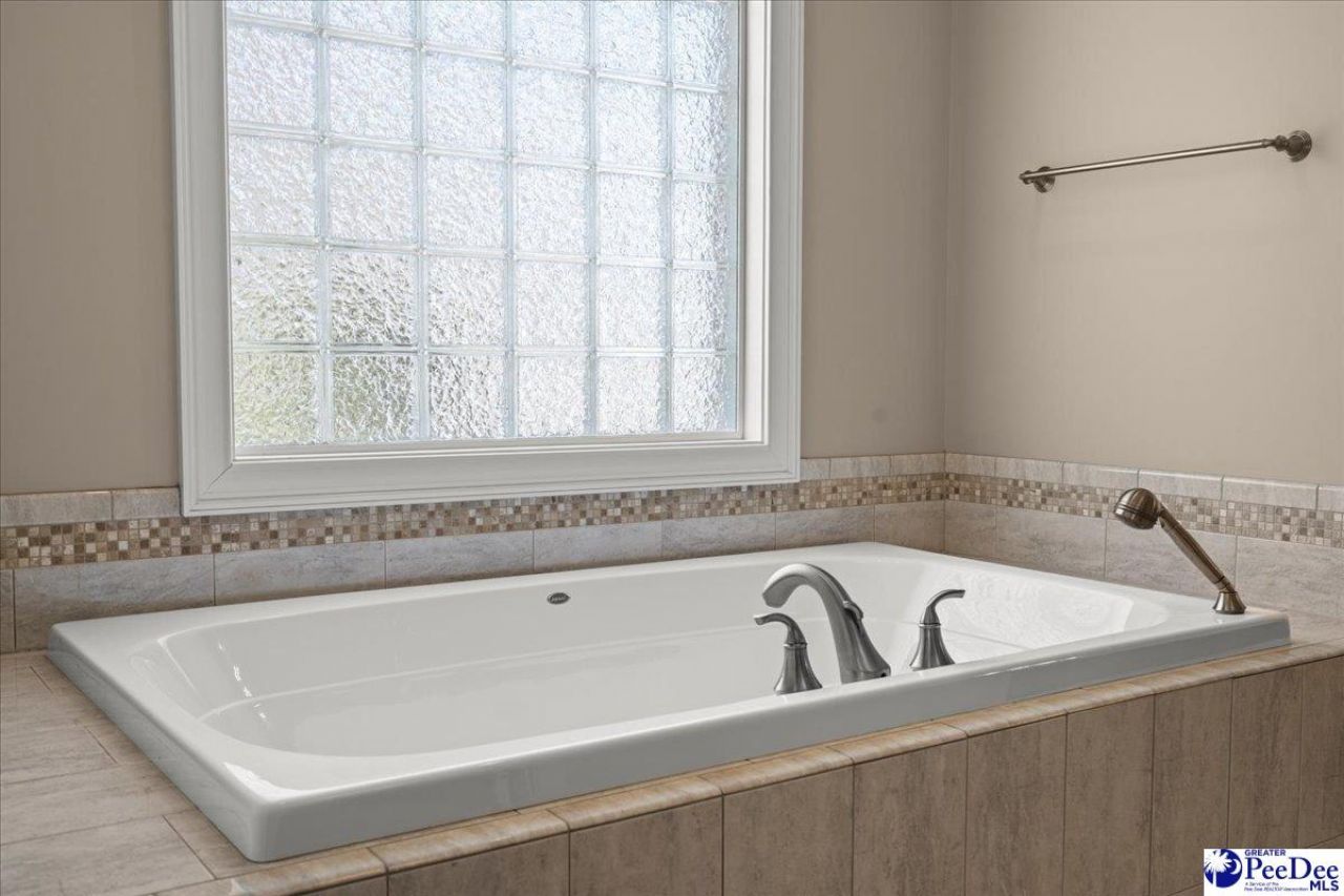 2508 Parsons Gate Photo 31