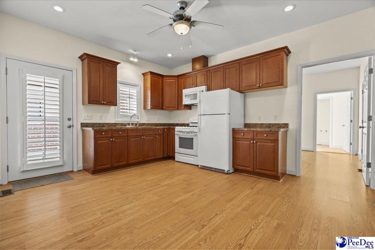 2508 Parsons Gate Photo 49