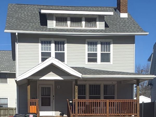 1906 Park Avenue SE, Cedar Rapids, IA 52403