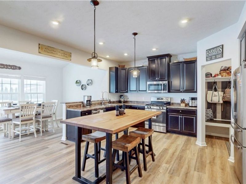 2341 Sweetberry Circle, Ravenna, OH 44266 Photo 13