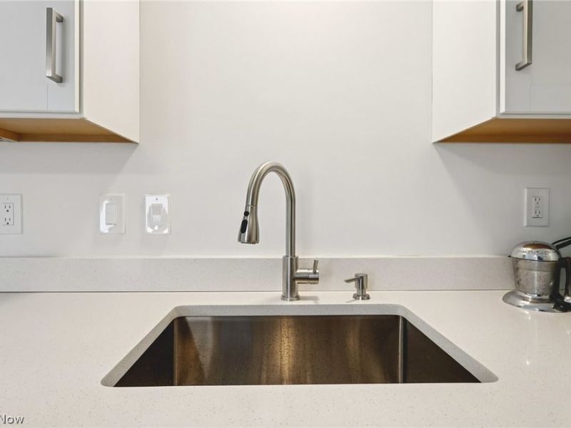 1026 Auburn Avenue, Cleveland, OH 44113 Photo 15