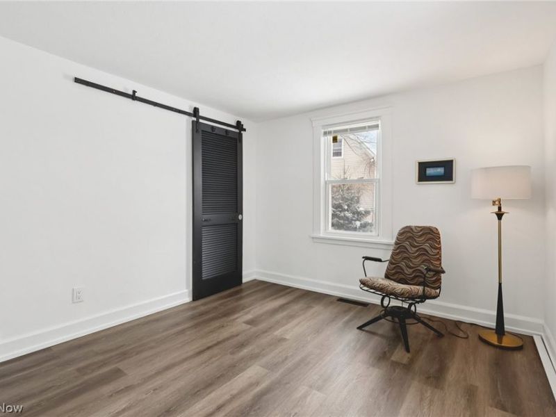 1026 Auburn Avenue, Cleveland, OH 44113 Photo 18