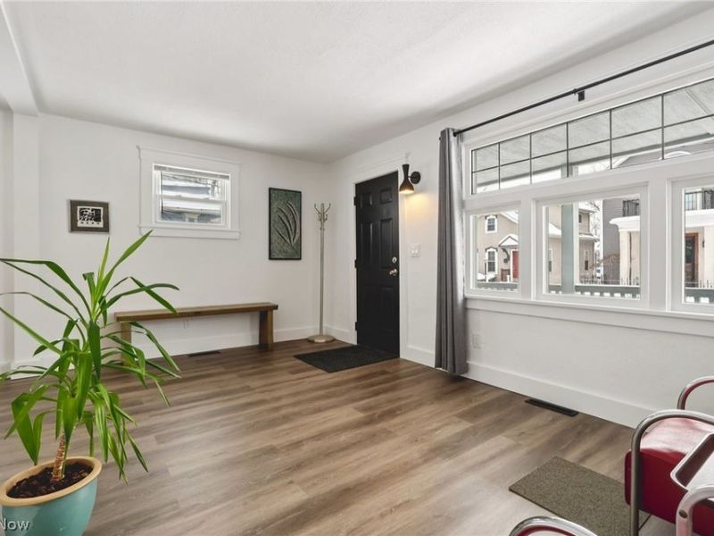 1026 Auburn Avenue, Cleveland, OH 44113 Photo 23