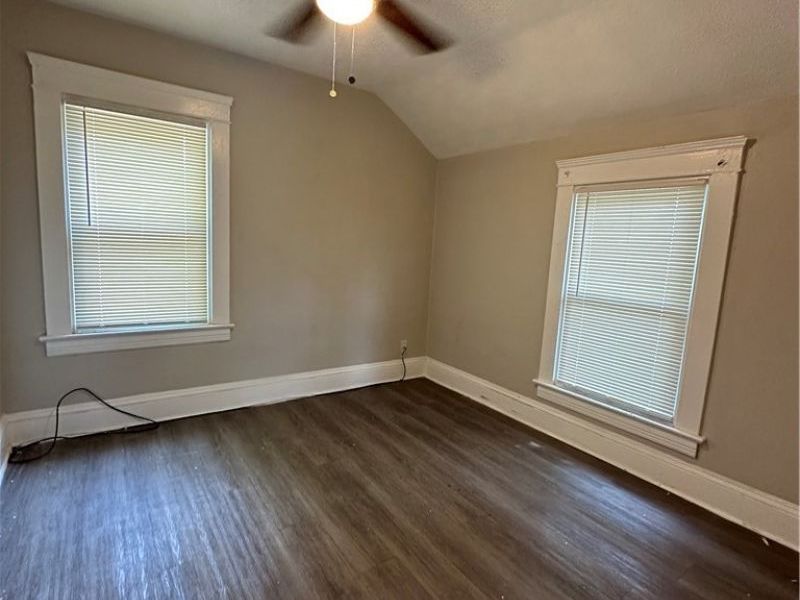 2001 Willowdale Avenue, Cleveland, OH 44109 Photo 13