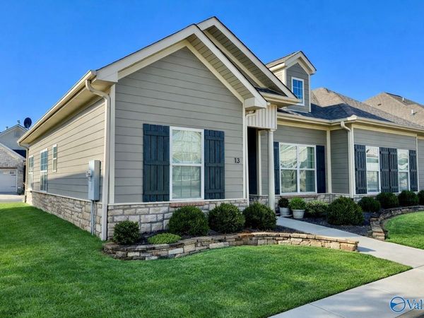 13 Timbers Main SE, Unit 15, Brownsboro, AL 35741