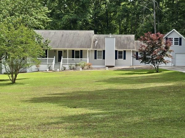 423 Woods Road, Brooks, GA 30205