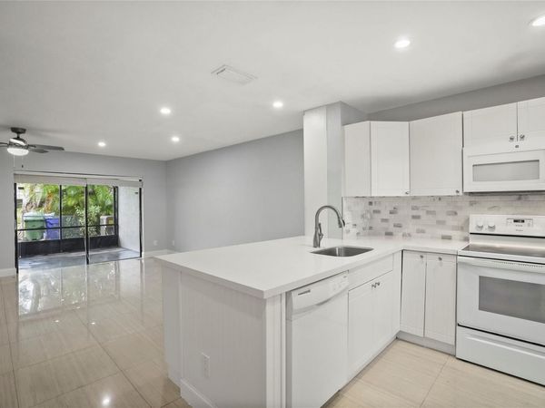 510 NW 103rd Terrace, Unit 510, Pembroke Pines, FL 33026