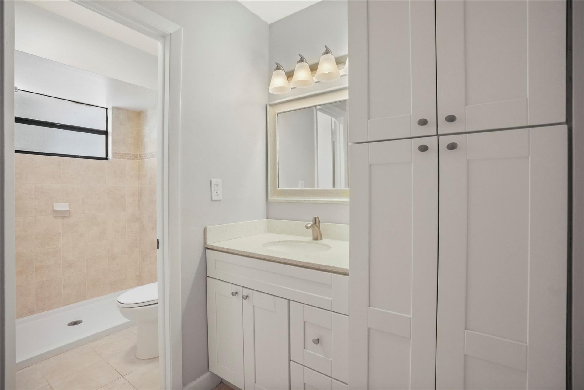 510 NW 103rd Terrace, Unit 510, Pembroke Pines, FL 33026 Photo