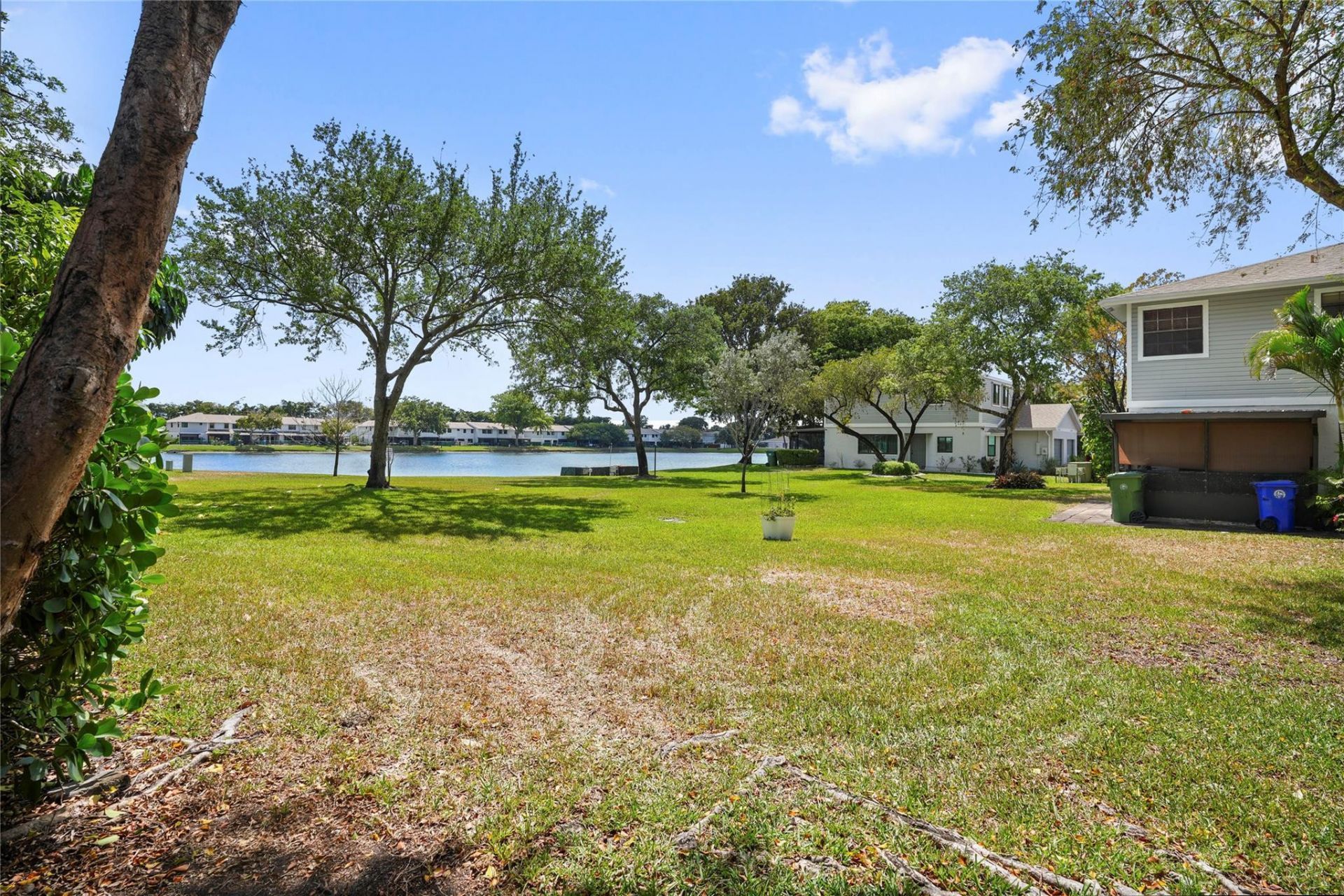 510 NW 103rd Terrace, Unit 510, Pembroke Pines, FL 33026 Photo