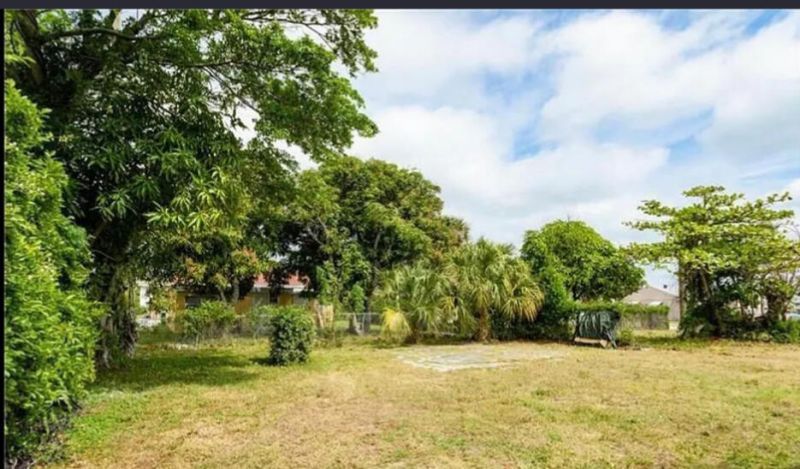 808 W 4th Street W, Riviera Beach, FL 33404 Photo