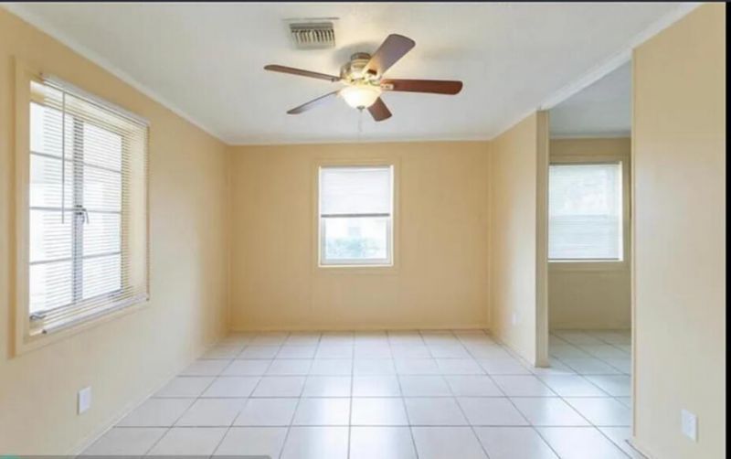 808 W 4th Street W, Riviera Beach, FL 33404 Photo