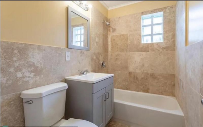 808 W 4th Street W, Riviera Beach, FL 33404 Photo