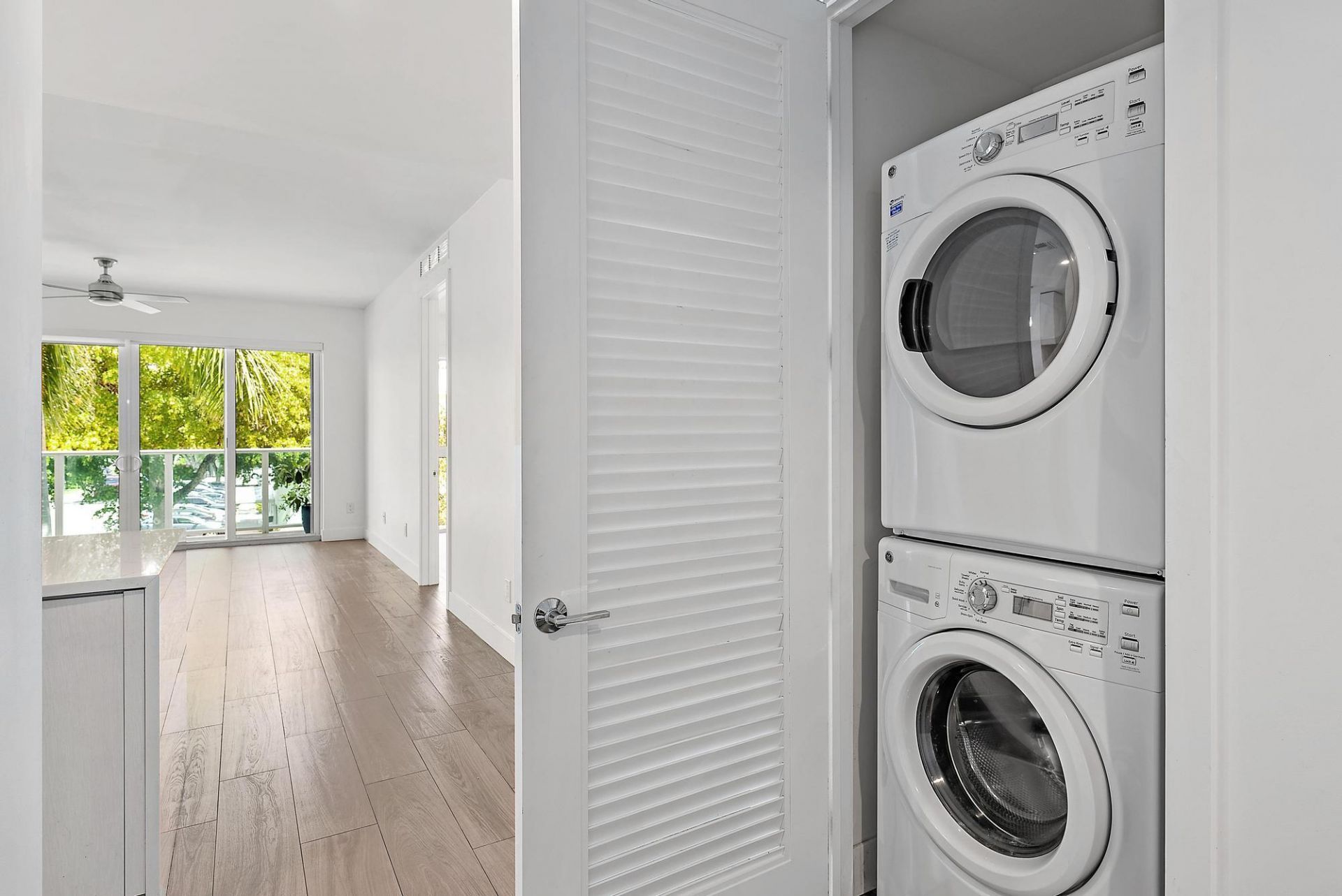 1 S Palmway, Unit 201, Lake Worth, FL 33460 Photo