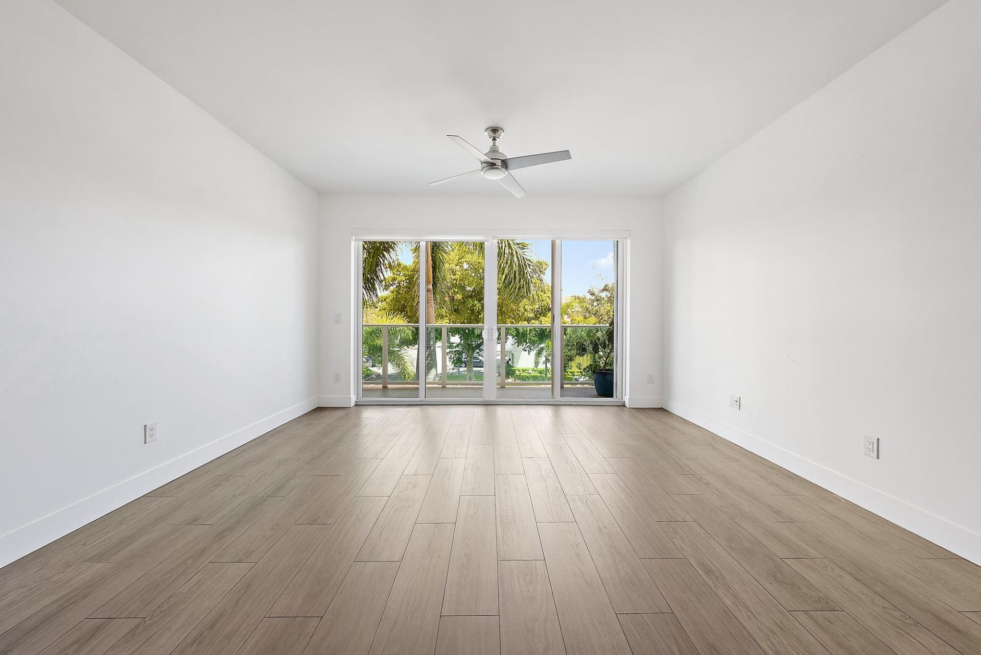 1 S Palmway, Unit 201, Lake Worth, FL 33460 Photo