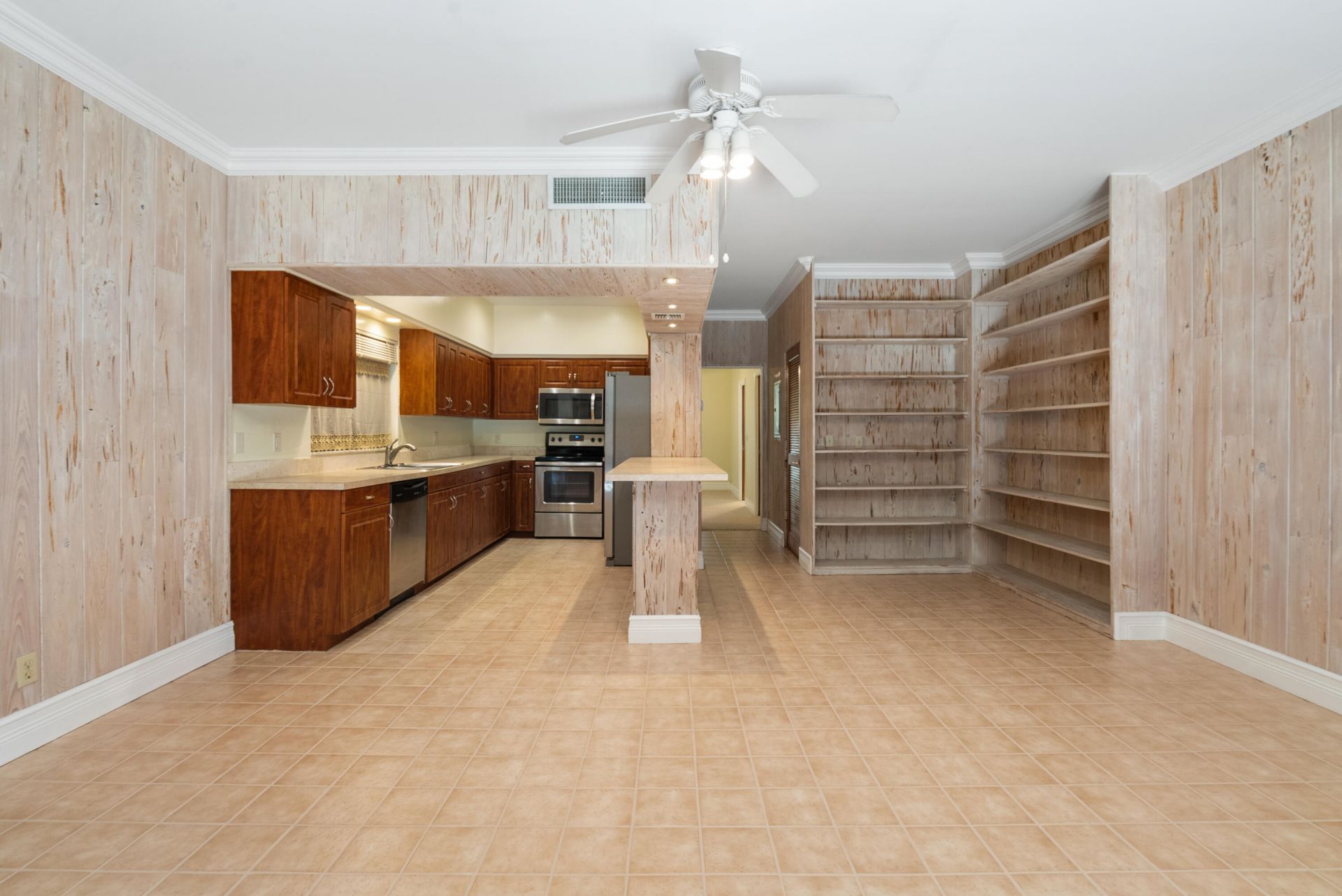122 Andrews Avenue, Unit 1-A, Delray Beach, FL 33483 Photo