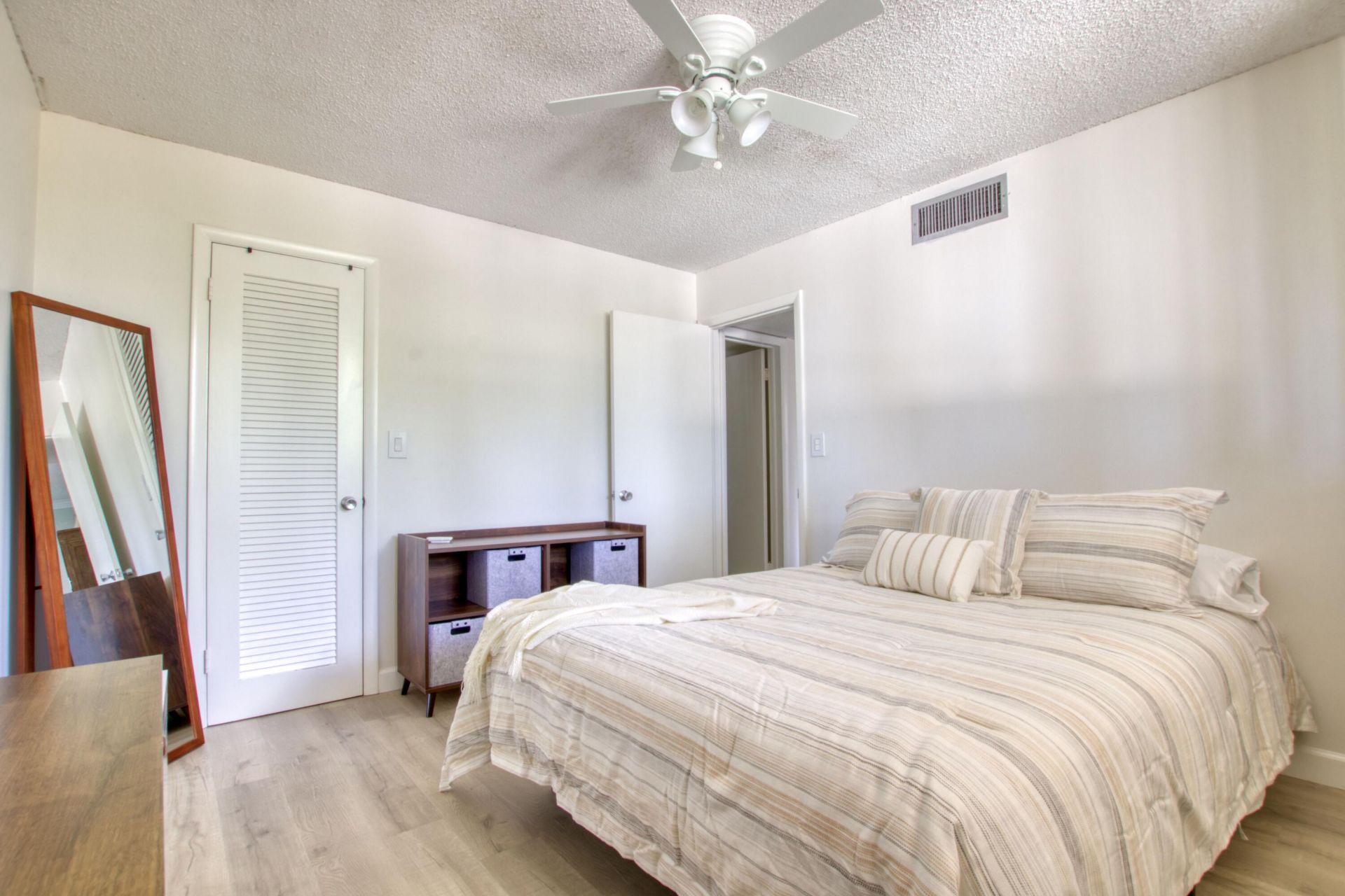 4345 Trevi Court, Unit 204, Lake Worth, FL 33467 Photo
