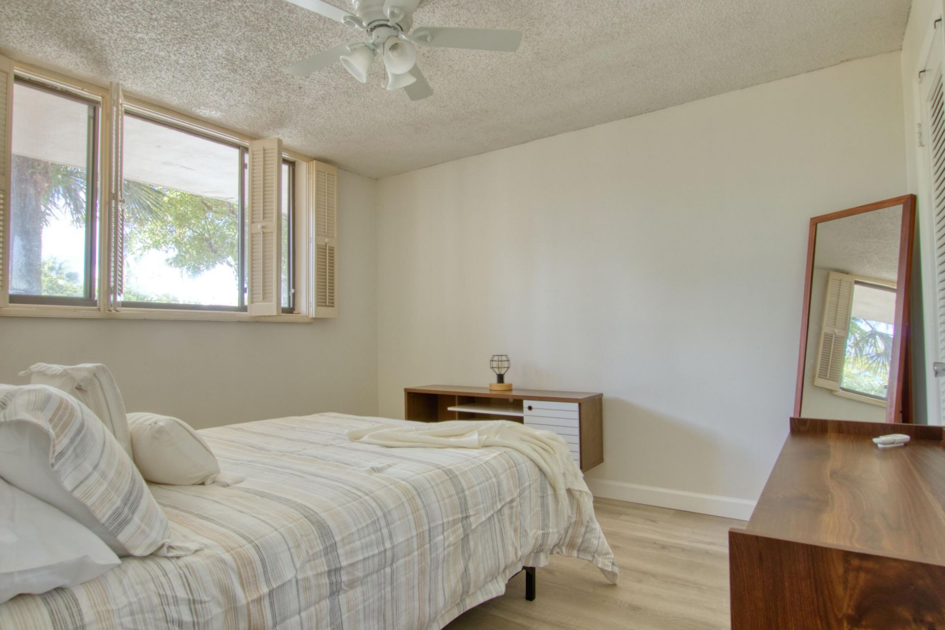 4345 Trevi Court, Unit 204, Lake Worth, FL 33467 Photo