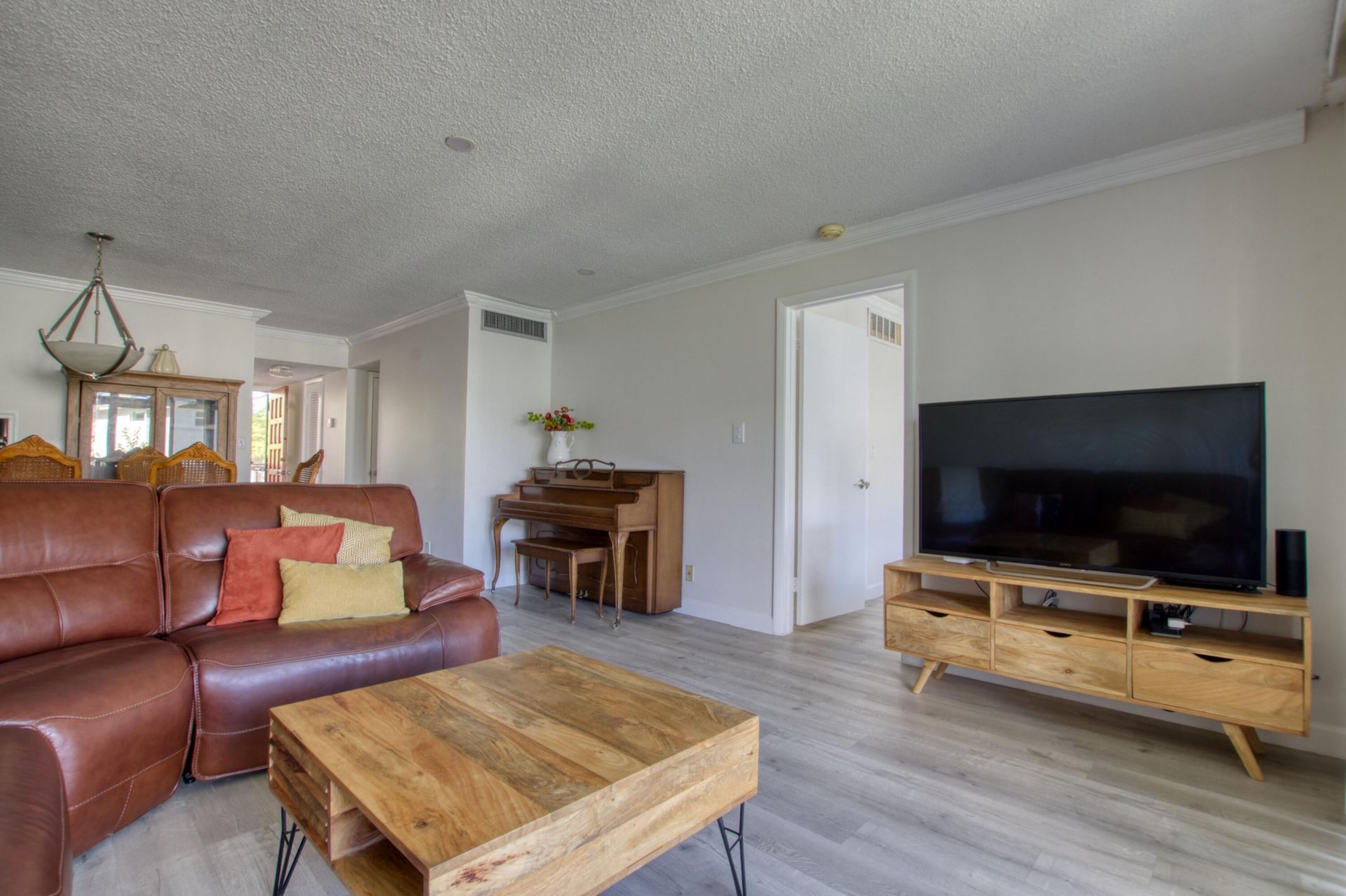 4345 Trevi Court, Unit 204, Lake Worth, FL 33467 Photo