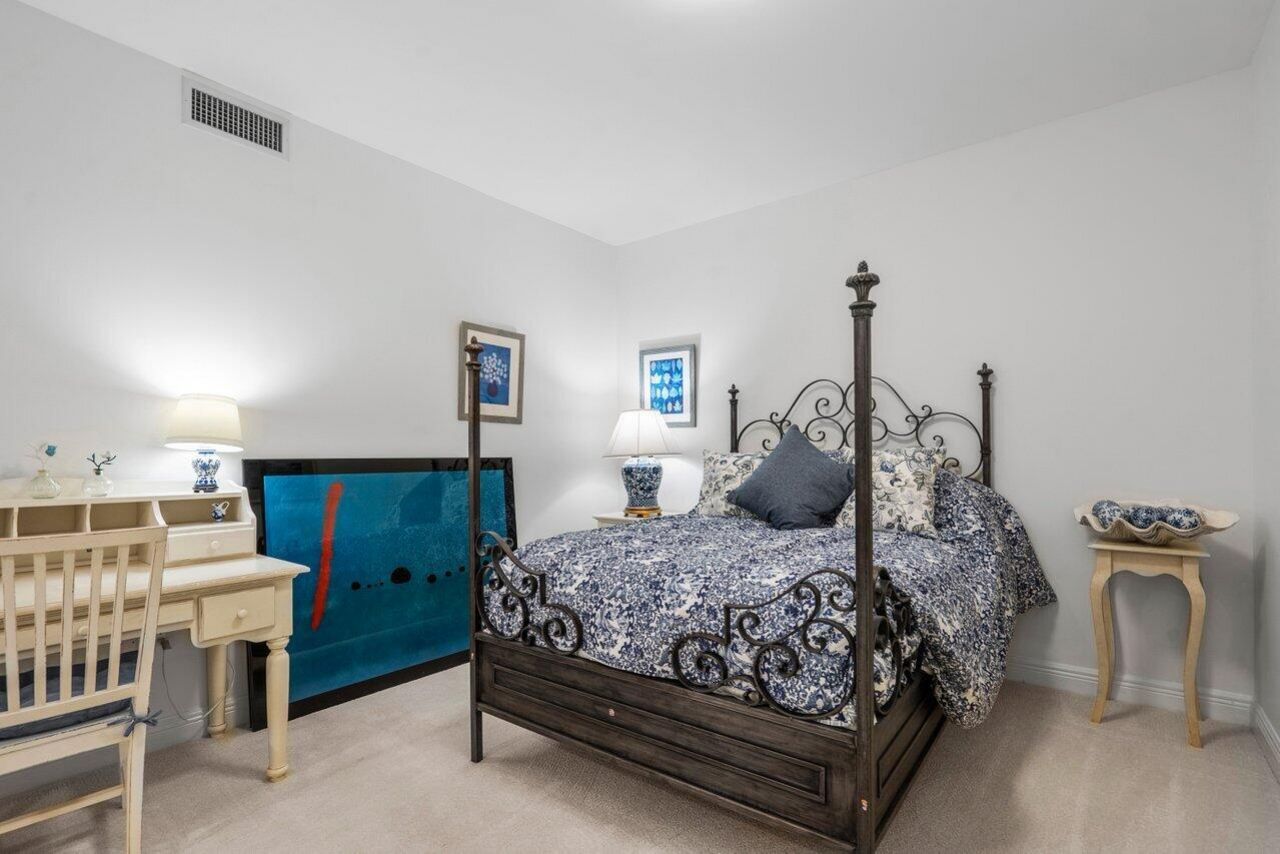 550 SE Mizner Boulevard, Unit B706, Boca Raton, FL 33432 Photo